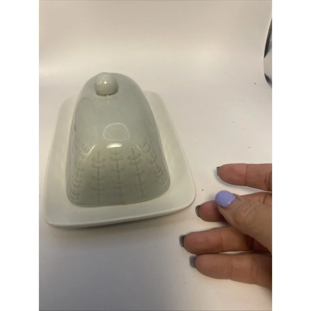 Nature Elements Stoneware Butterdish & Lid Blue Gray‎ Color